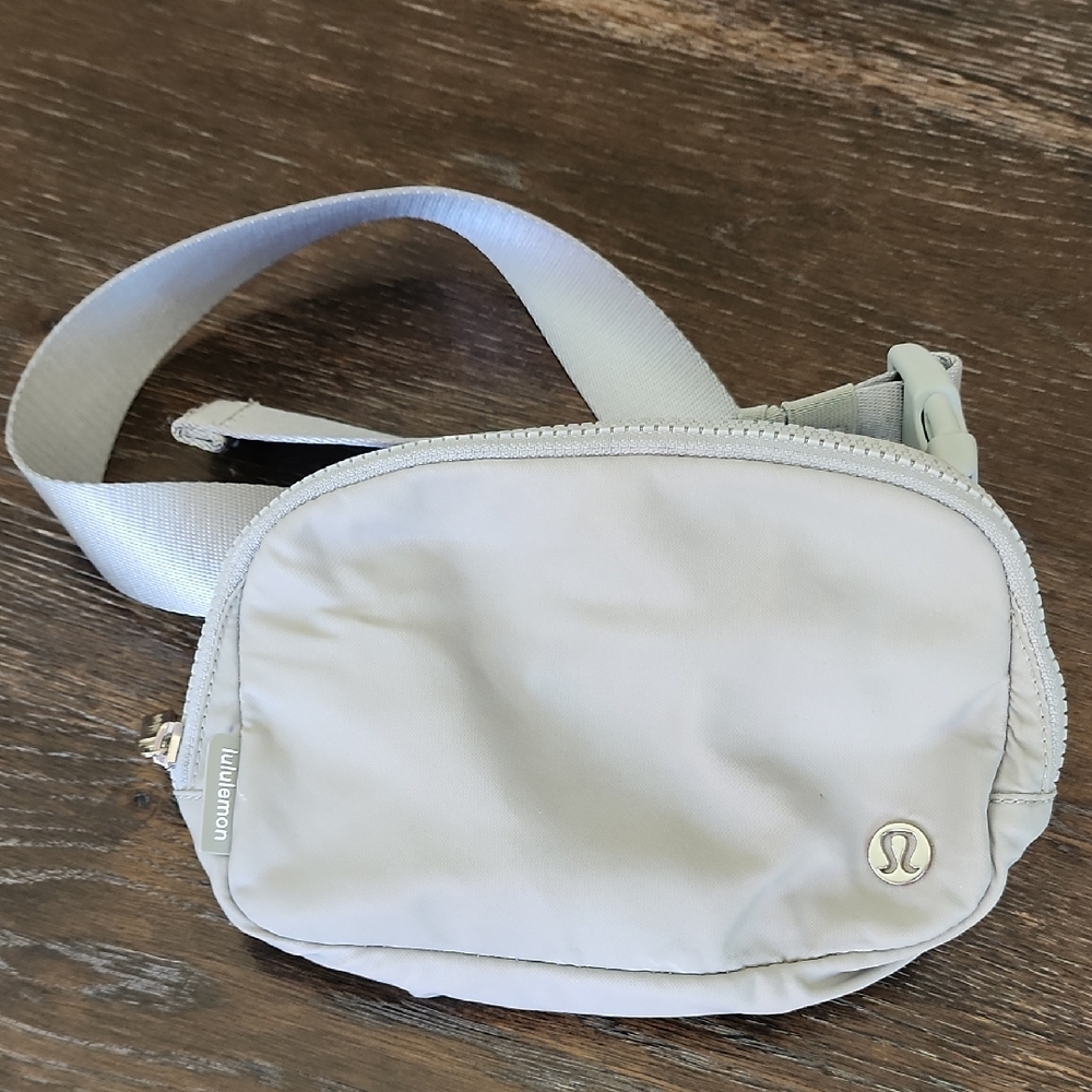 lululemon athletica Light Gray Crossbody Bag